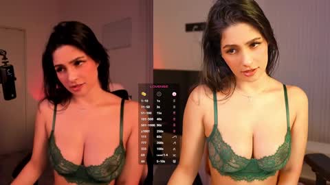 Annie FREE TRIAL IN BIO online show from 02.23.25