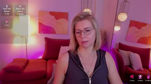 Annie online show from 11.12.25