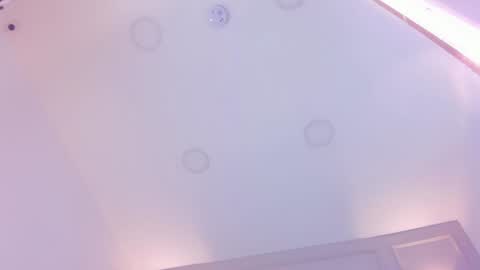 Snapshot of anniemartinezz chatting on 01.31.25 Annie online show from 01.31.25