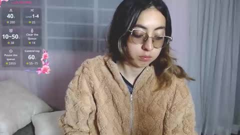 Annie Sparkle online show from 03.26.26