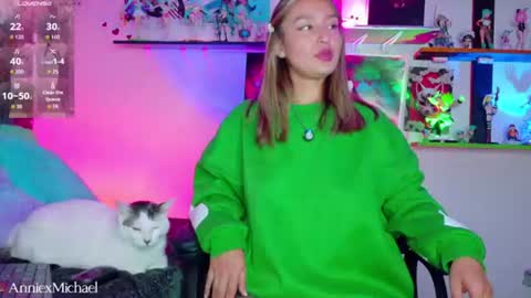 Annie  Michael  online show from 07.11.26