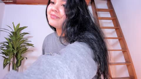 Annie  online show from 12.28.24