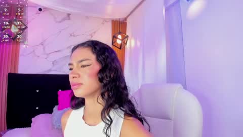 Annie Evans  online show from 04.21.26