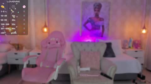 VIVIANNA online show from 12.24.24