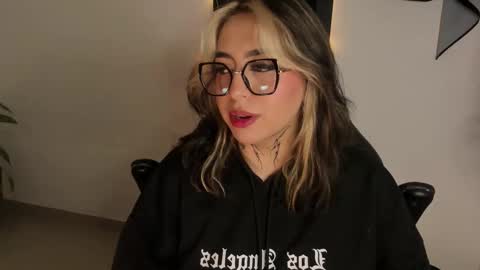 Annika online show from 02.01.26