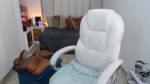 anna online show from 02.01.25