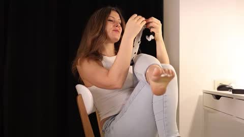 annittastar online show from 01.12.26