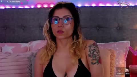 Antonella Lee online show from 12.15.25