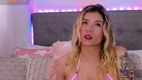 Snapshot of anntonellalee chatting on 02.12.26 Antonella Lee online show from 02.12.26