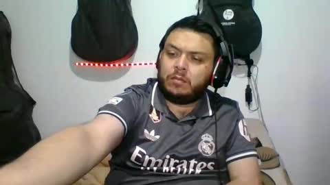 lion kennedy independent model moderator online show from 11.07.25