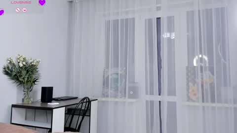 Snapshot of anny_leps chatting on 02.13.25 anny_leps online show from 02.13.25