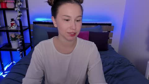 Snapshot of anny_limis chatting on 12.31.24 Anna online show from 12.31.24