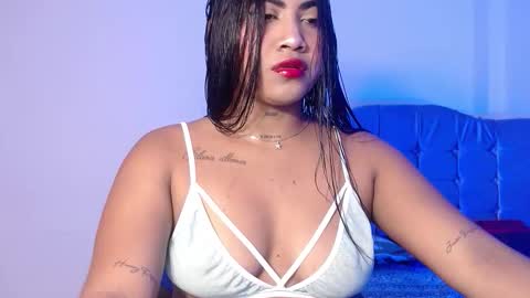 Snapshot of anny_liu18 chatting on 10.31.25 anny_liu18 online show from 10.31.25