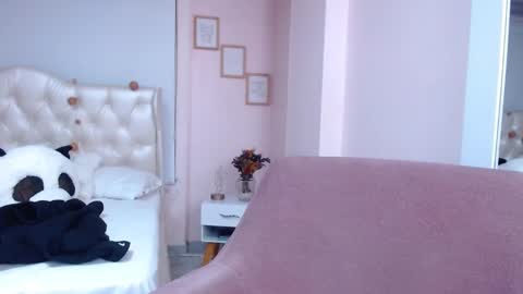ANNY LOUIS online show from 12.13.24