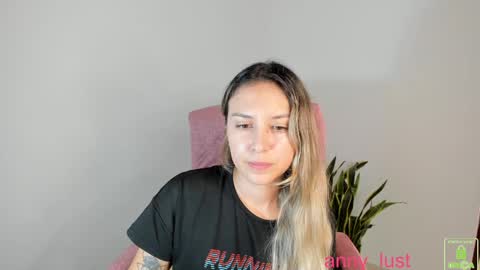 Issabela online show from 09.19.25