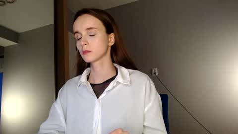 Snapshot of anny_meow chatting on 02.21.25 Ann My current schedule is below online show from 02.21.25