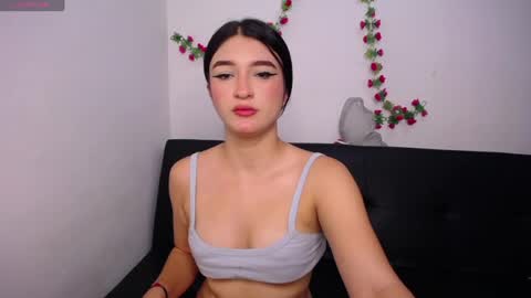 Snapshot of anny_naf chatting on 05.21.26 Anny online show from 05.21.26