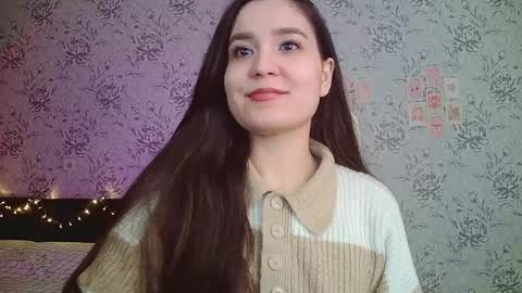 Snapshot of anny_shine chatting on 09.28.25 Annie online show from 09.28.25