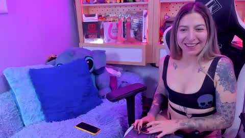 anny_stan online show from 12.12.24
