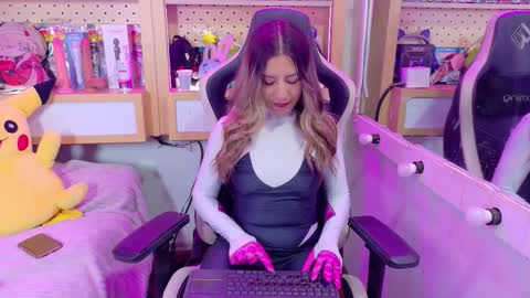 Snapshot of anny_stan chatting on 09.27.25 anny_stan online show from 09.27.25