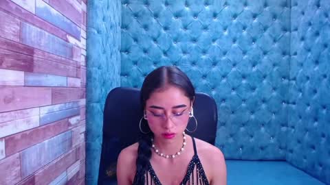 Anny online show from 01.30.25