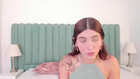 Snapshot of annybombastic chatting on 02.10.26 Anny online show from 02.10.26