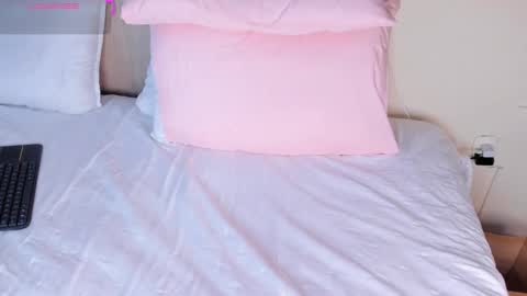 A N N Y E  online show from 10.31.25