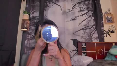 Snapshot of annyluna1 chatting on 01.10.26 Annyluna online show from 01.10.26