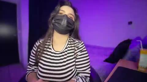 Snapshot of annymsk chatting on 07.17.26 annymsk online show from 07.17.26