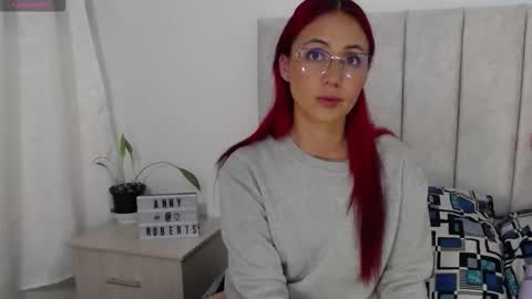 Snapshot of annyroberts_89 chatting on 10.09.25 Anny online show from 10.09.25