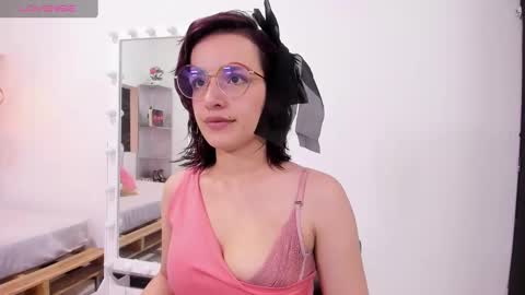 Anny online show from 11.15.25