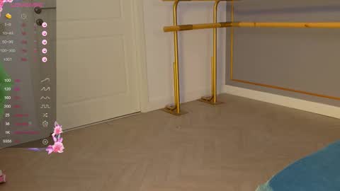 AnnySue online show from 11.08.25