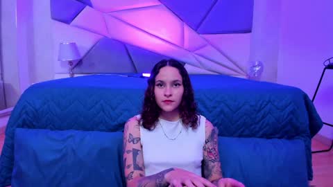 AnnyT online show from 01.05.25