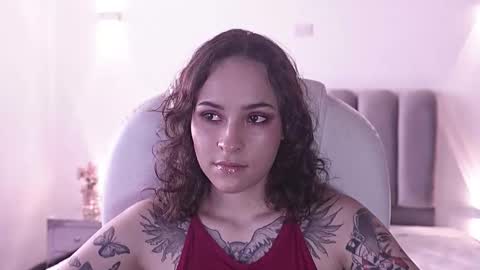 AnnyT online show from 02.14.26