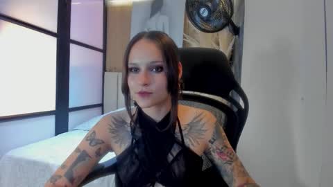 AnnyT online show from 03.26.26