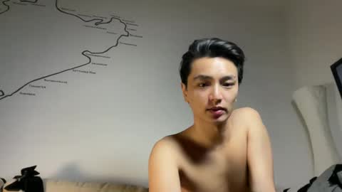 Snapshot of anokibaby chatting on 12.18.24 asiantwinkboy online show from 12.18.24