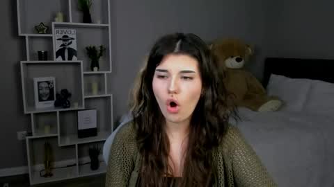 Snapshot of anoradark chatting on 04.25.26 Anora online show from 04.25.26