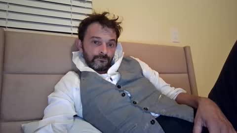 Snapshot of ansreramso chatting on 10.14.25 Lower chakra online show from 10.14.25