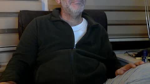 Snapshot of antheris chatting on 10.03.25 antheris online show from 10.03.25