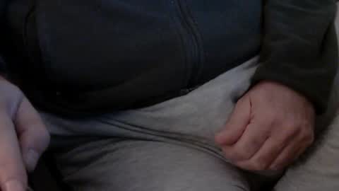 Snapshot of antheris chatting on 11.13.25 antheris online show from 11.13.25