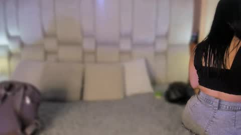 Snapshot of anthonellasweet_ chatting on 10.28.25 Anthonella Sweet online show from 10.28.25