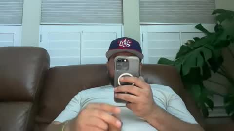 Snapshot of anthoss22 chatting on 03.21.26 anthoss22 online show from 03.21.26