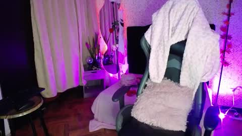 Snapshot of antia_x chatting on 11.05.25 antia_x online show from 11.05.25