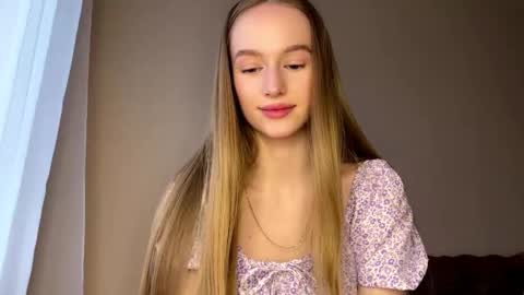 Snapshot of antionettepulgarin chatting on 02.23.26 Viktoria online show from 02.23.26