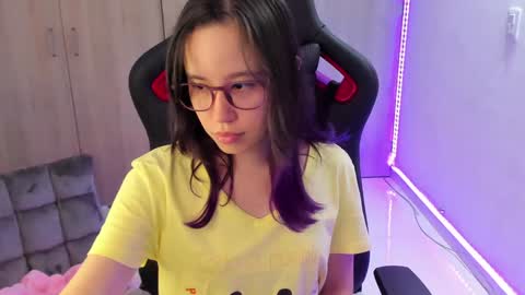 Snapshot of anto_sweet18 chatting on 01.30.25 My birthday is on december 2nd surprise me with a gift from my amazonlist online show from 01.30.25