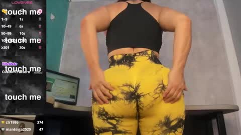 Snapshot of antonela85 chatting on 12.22.24 antonella online show from 12.22.24