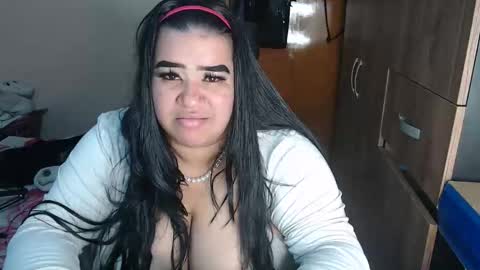 Snapshot of antonela_bigboobs1 chatting on 03.03.26 Antonela PINKI online show from 03.03.26