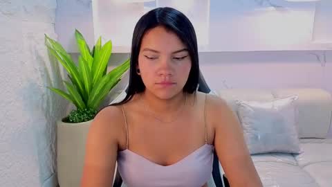 Snapshot of antonela_tp chatting on 09.23.25 Antonela online show from 09.23.25