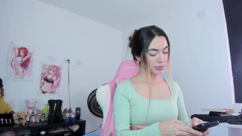 Antonella online show from 10.16.25