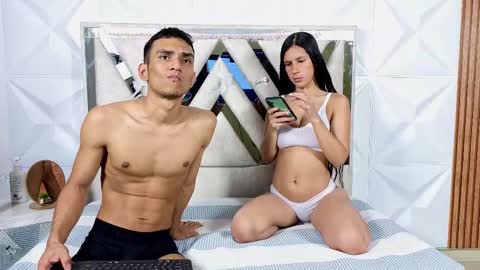 Antonella 20  Axel 23 online show from 10.29.25